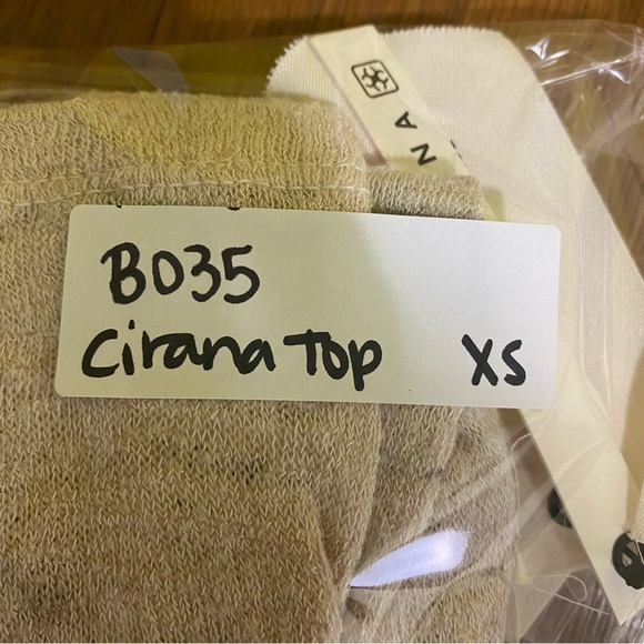 NWT Cirana Sleeveless Sweater Top Sz XS Taupe / Black Anthropologie - Picture 14 of 14